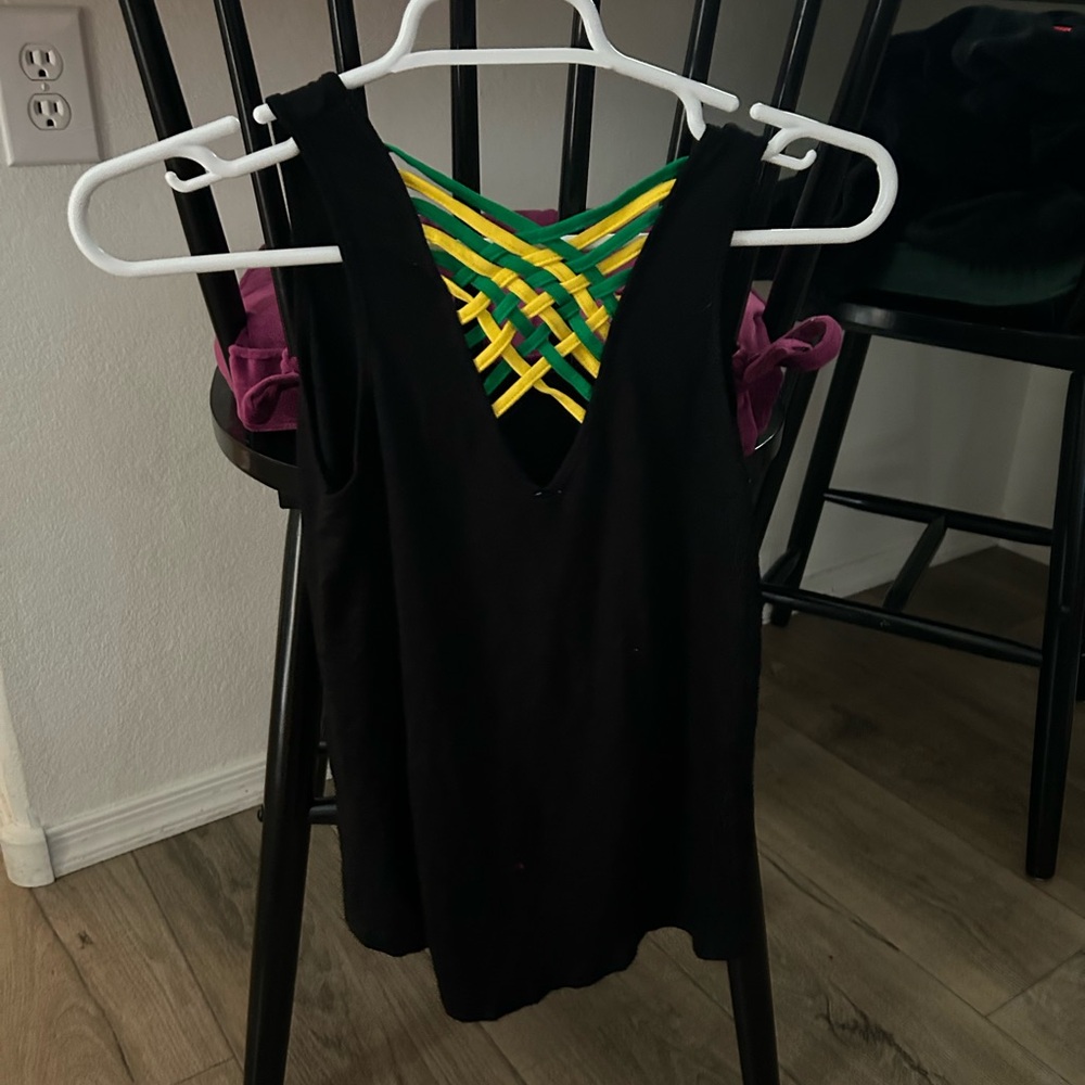 NWT Jamaica Heart Tank Top - Picture 2 of 5